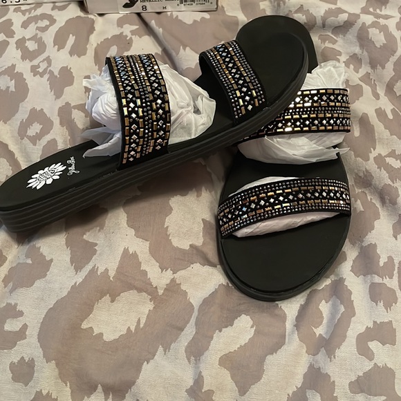 YellowBox sandals - Picture 3 of 6